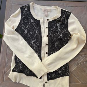 XS BANANA REPUBLIC CARDIGAN WHITE AND BLACK